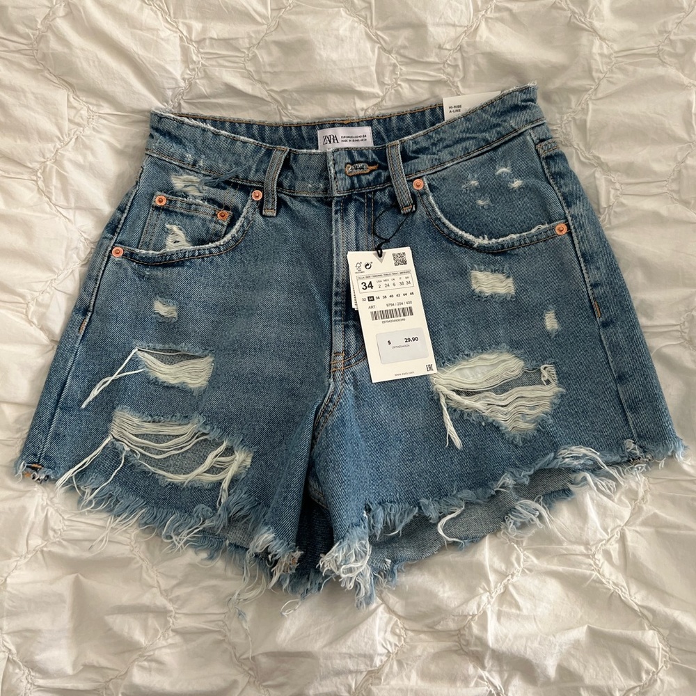 High waisted distressed Zara jean shorts
